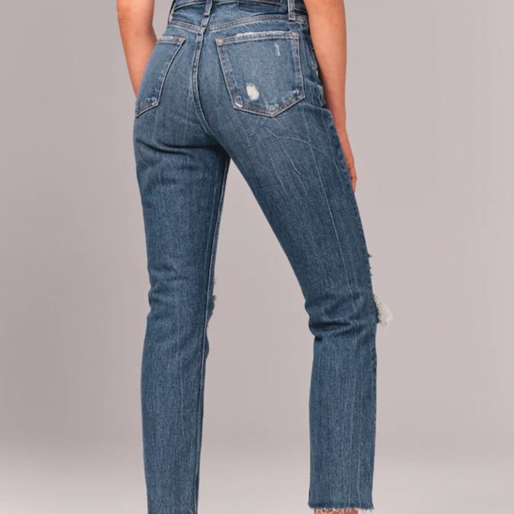 NWT Abercrombie High Rise Mom Jean size 27/4 - Picture 2 of 12